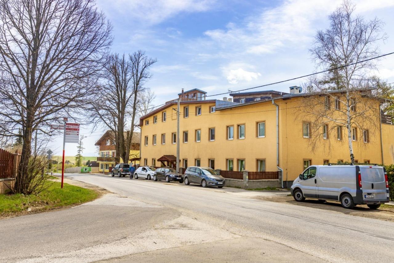 Apartman Zara Veľký Slavkov Exterior foto